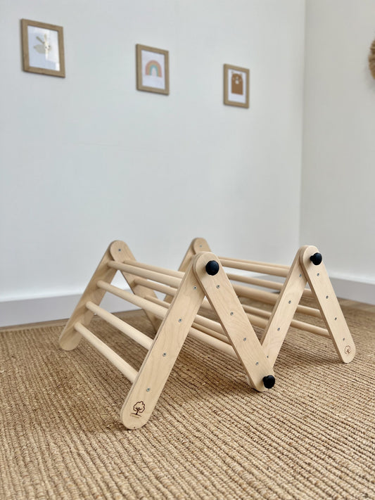 Climbing Triangle for Kids - Natural wood